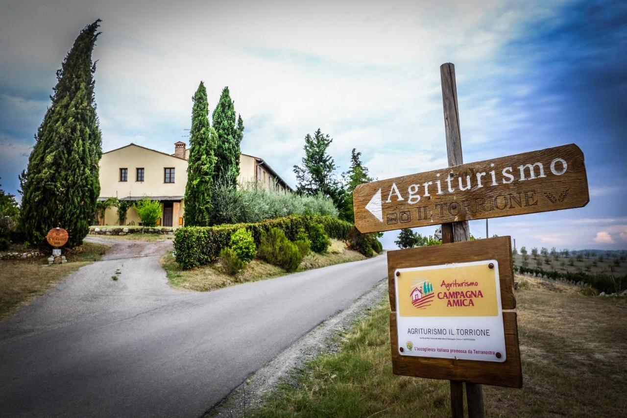 Agriturismo Il Torrione Черталдо Екстериор снимка